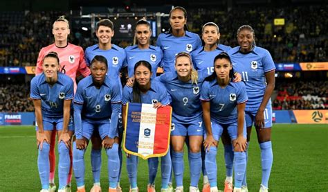 Équipe féminine de football
