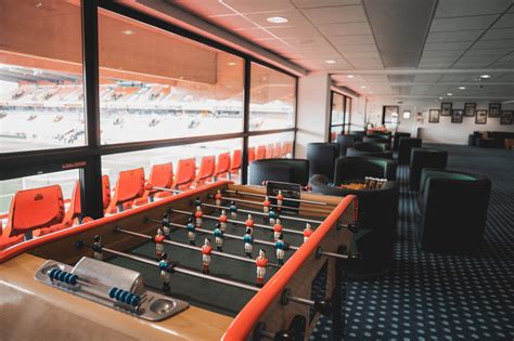 Bar sportif avec écrans