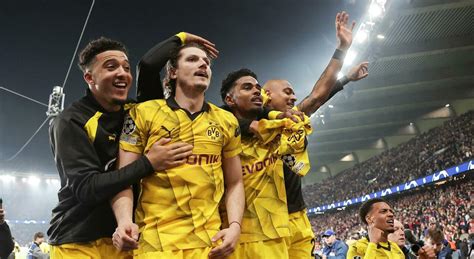 Célébration de Dortmund après la victoire contre le PSG