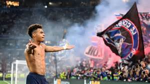 Célébration du but de Coutinho