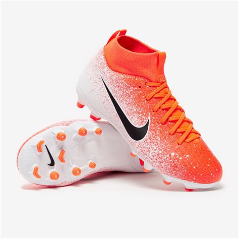 Chaussures de foot enfant