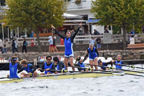 Compétition d'aviron à Vannes
