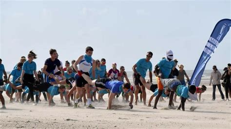 Course de brouette humaine à Dunkerque