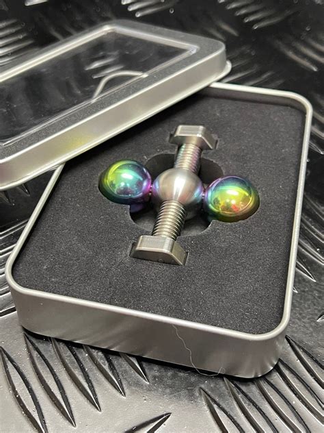 DNA Hand Spinner
