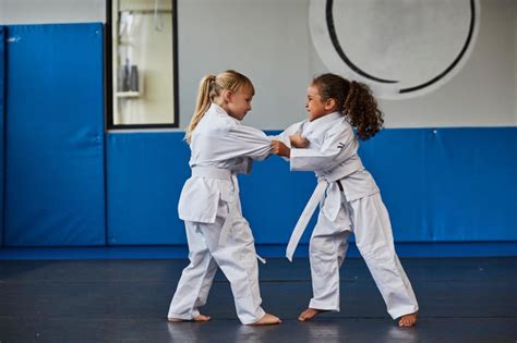 Enfant pratiquant le judo