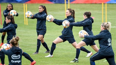 Entraînement de football féminin