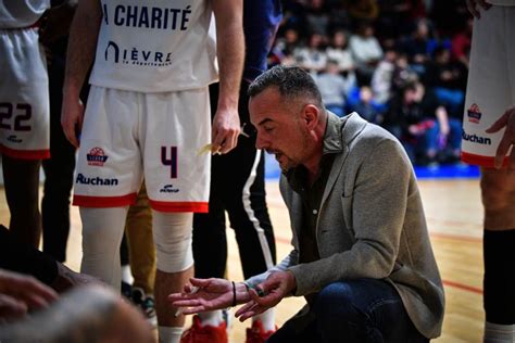 Fabien Anthonioz, coach de La Charité Basket