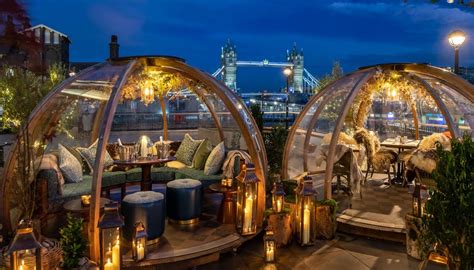 Igloos du Coppa Club avec vue sur la Tamise et le Tower Bridge