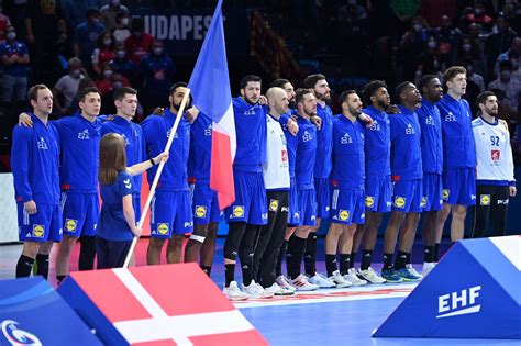 Image illustrative d'un match de handball entre la France et le Danemark.