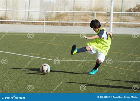 Jeune joueur de football