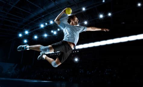 Joueur de handball en action