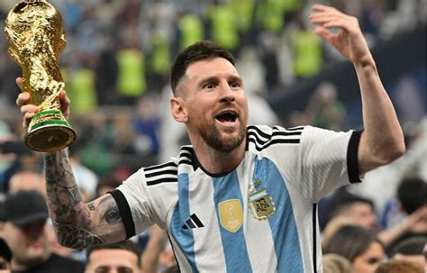Lionel Messi célébrant une victoire