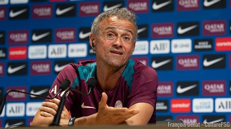 Luis Enrique en conférence de presse