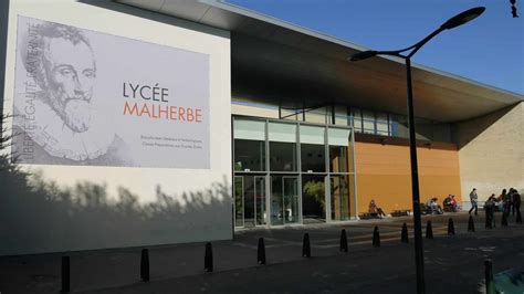 Lycée Malherbe Caen Cour d'honneur