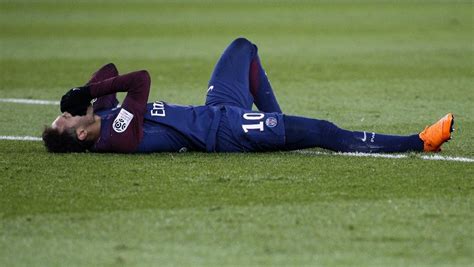 Neymar au sol