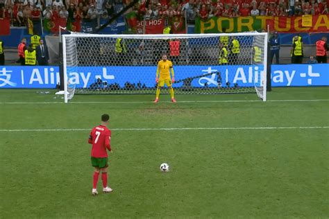 Ronaldo marque le penalty