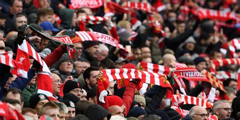 Supporters du Liverpool FC à Anfield