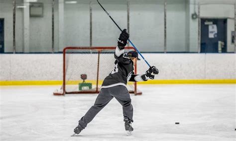 Tir frappé au hockey