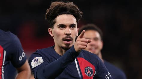 Vitinha PSG
